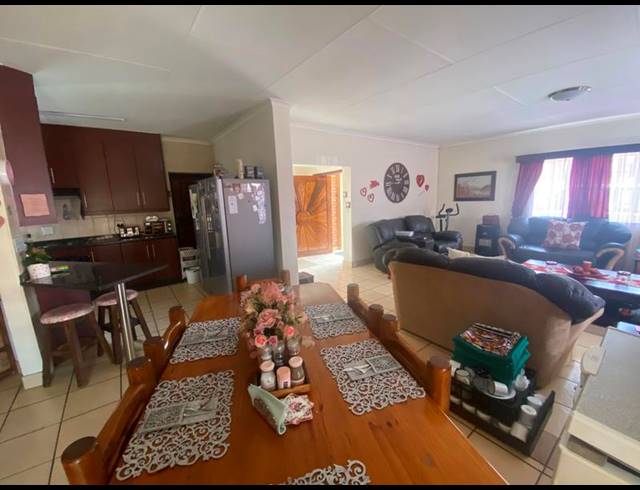 3 BEDROOM HOUSE FOR SALE IN AERORAND